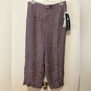 Crop pants by Sag Harbor. Size M. Purple with tan pattern.